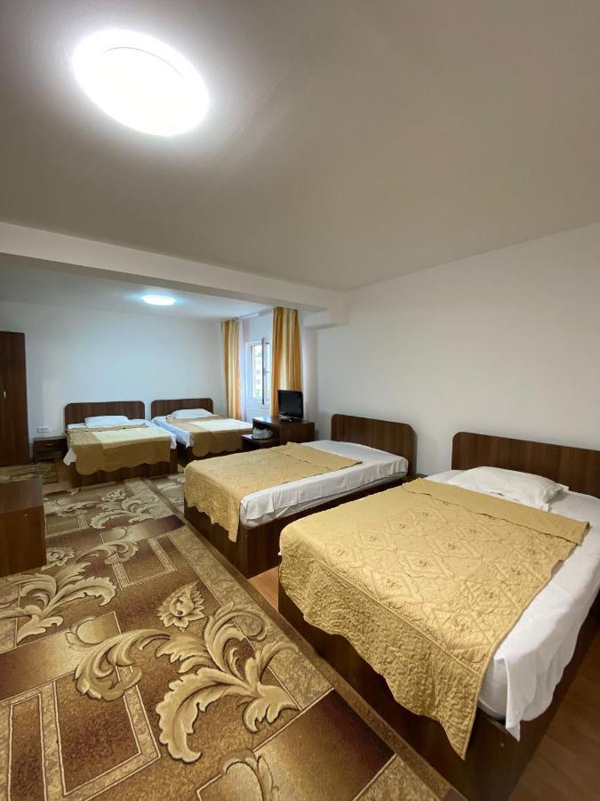 Global Boutique Aparthotel Brasov Luaran gambar