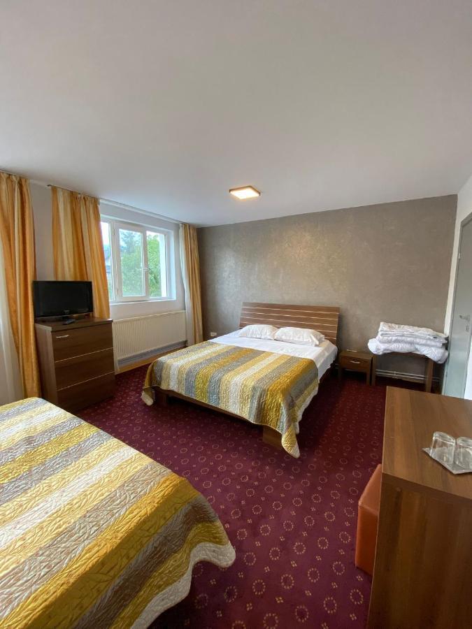 Global Boutique Aparthotel Brasov Luaran gambar